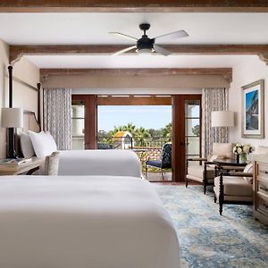 Deluxe  Queen Room Mobility accessible